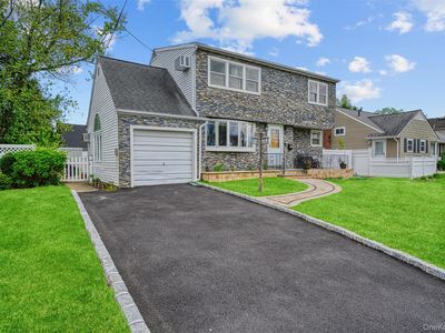 21 Westgate Road, Massapequa Park, NY, 11762
