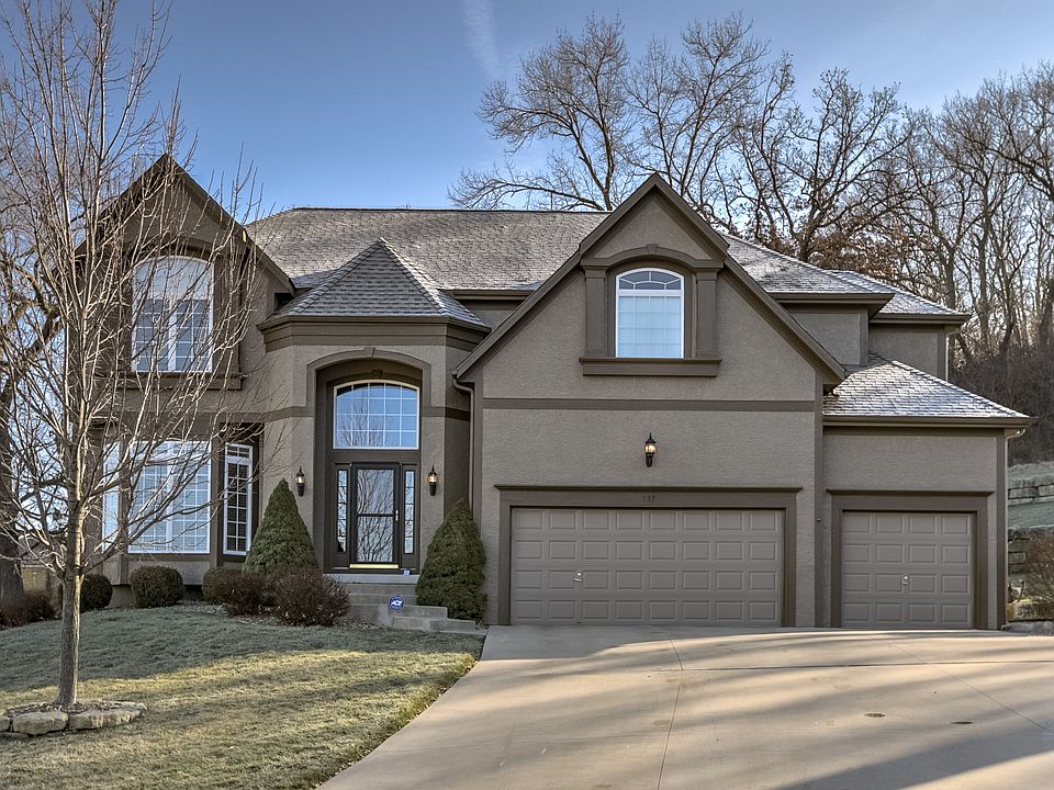 1st image of 137 NE Misty Meadow Ct