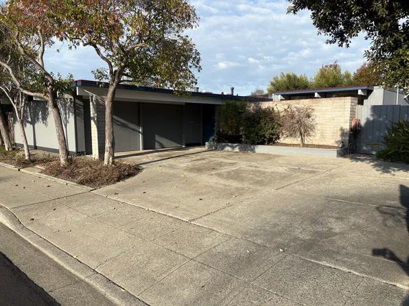 833 Constitution Dr, Foster City, CA 94404