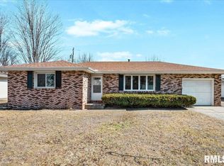 610 N Rainbow Dr, Peoria, IL 61604