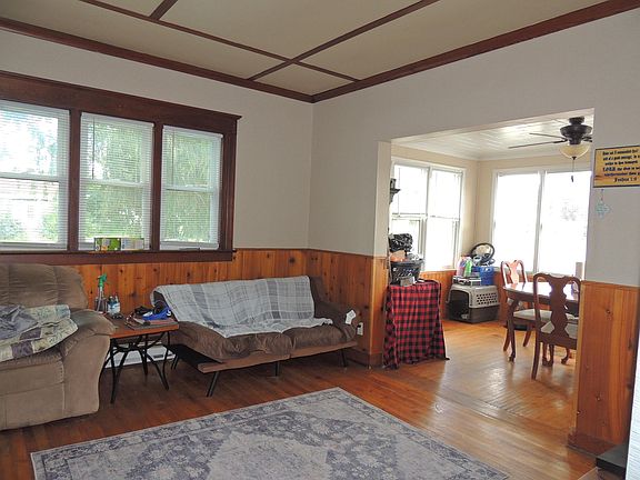 4th image of 801 Kilbourn Ave