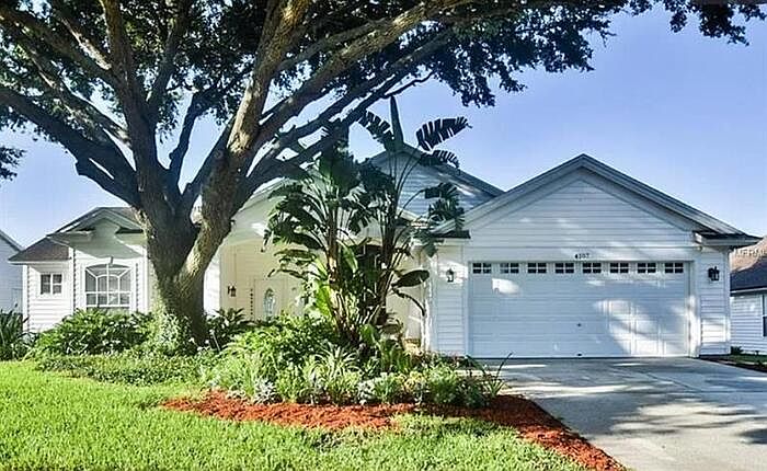 2nd image of 4107 Silvermoon Dr