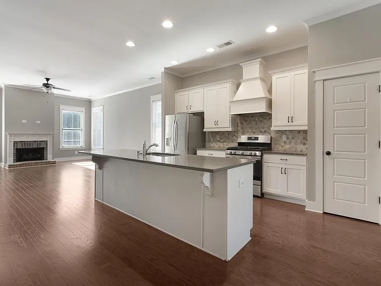 3347 Chase Ct — Photo 8