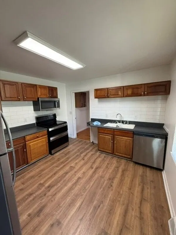 1 bed, 1.0 bath, 700 sqft, $1,395 — Photo 4