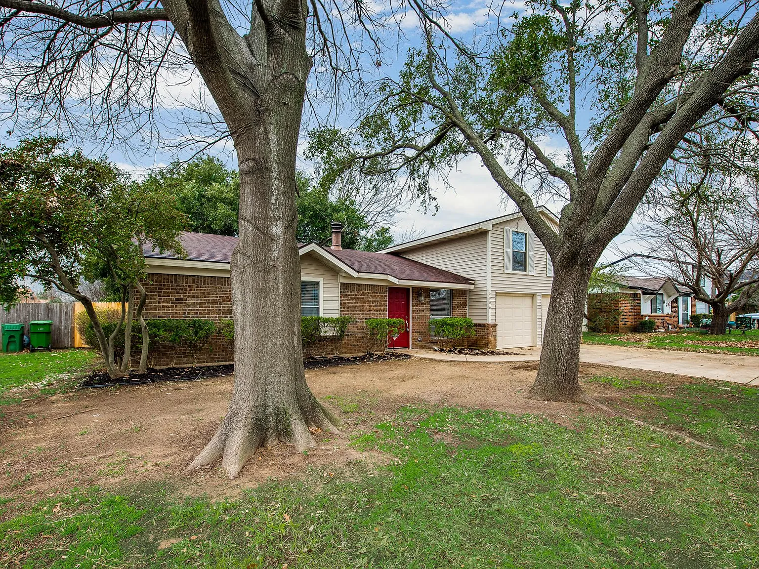 3 bed, 1700 sqft, $2,500 — Photo 2