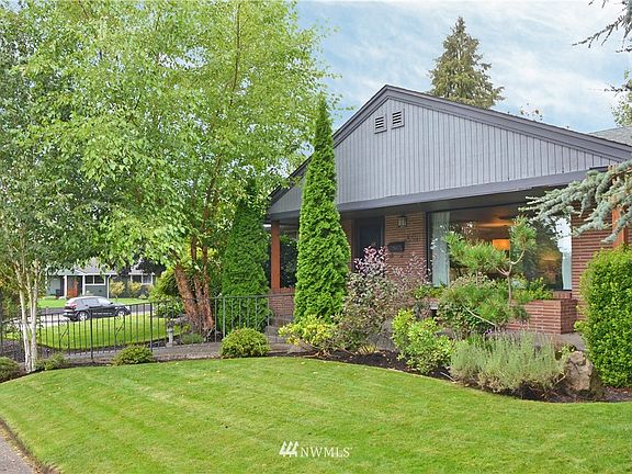 2nd image of 5515 N 18th St