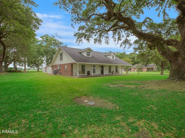 111 W Oaklawn Dr, Cypremort Pt, LA 70538