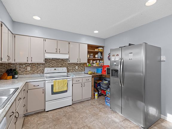 5th image of 4320 Steeler Ln