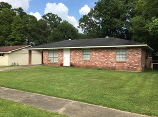 6831 Menlo Dr, Baton Rouge, LA 70808
