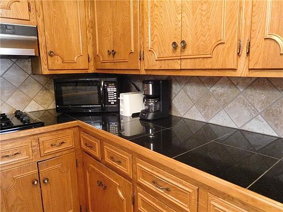 5th image of 2405 Dobbins Cir