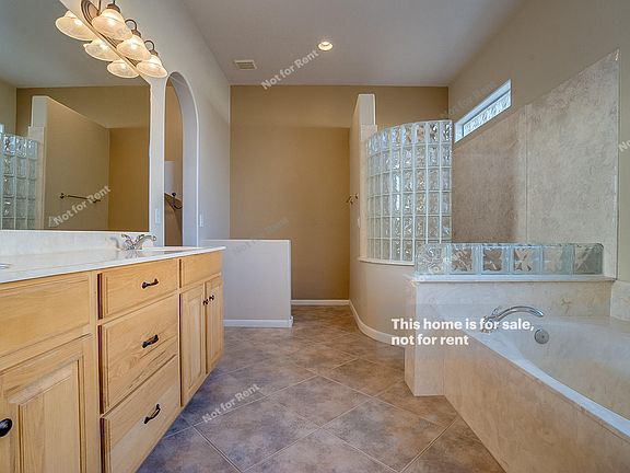 4th image of 9562 E Gary St