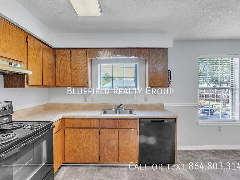 250 Elm St #922 — Photo 8