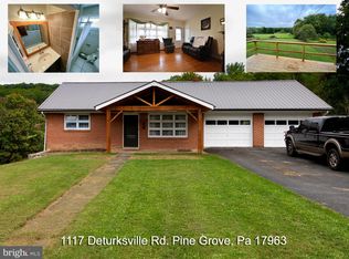 1117 Deturksville Rd, Pine Grove, PA 17963