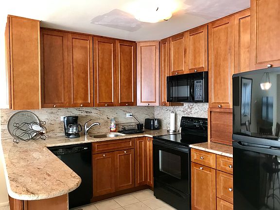 5th image of 1255 N Sandburg Ter Unit 704