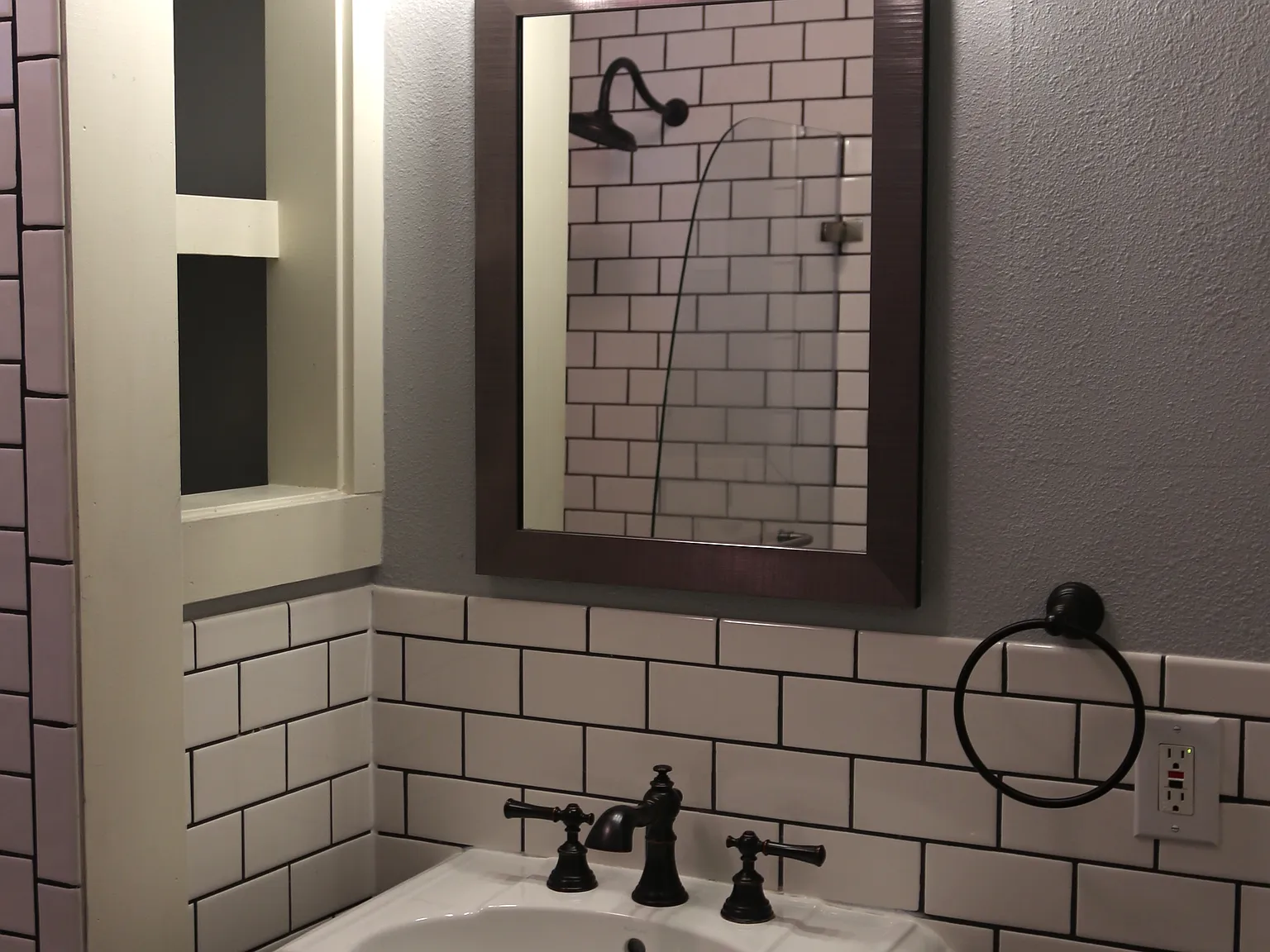 3 bed, 2160 sqft, $3,200 — Photo 3