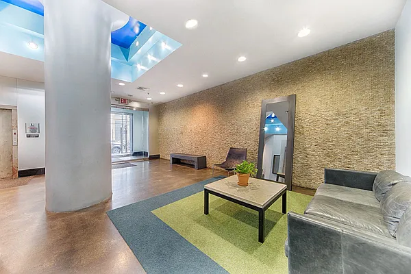 Sold by Compass | media 7