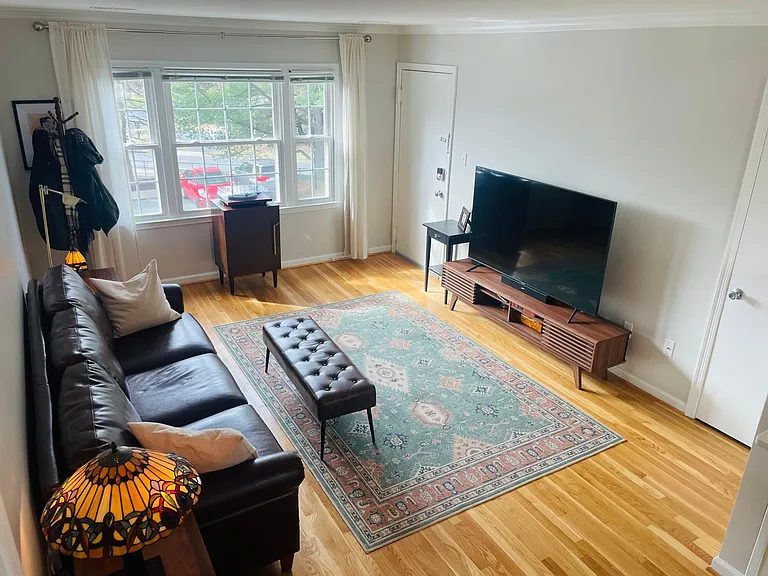 2422 Barracks Pl #3 — Photo 9