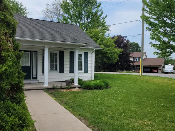 325 Densmore Rd #102, Cobourg, ON K9A 0E4