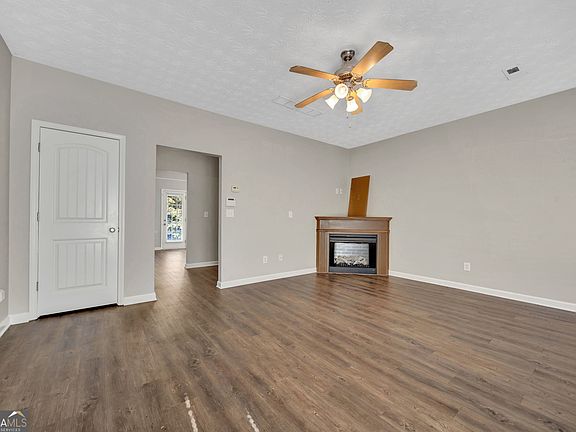 5th image of 110 Colony Park Ln