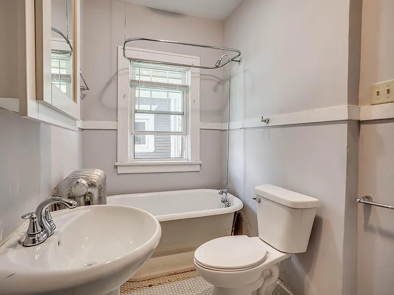 1523 W Lake St #2B — Photo 9