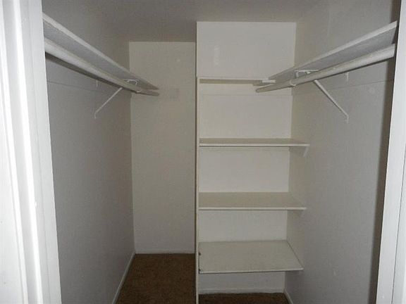 3rd image of 14814 Clubhouse Dr