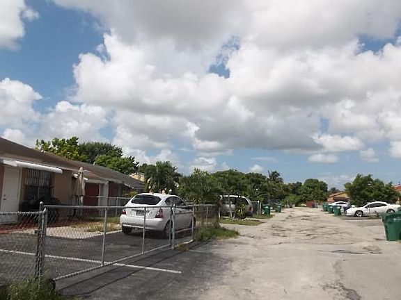 3rd image of 18602 NW 45th Ave