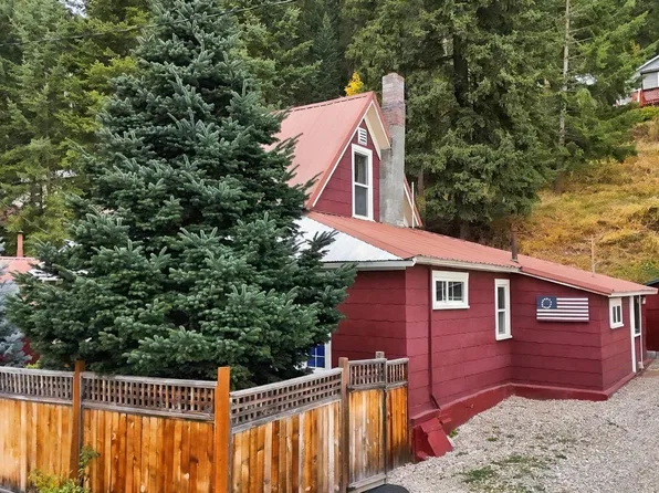 511 Hunter St, Mullan, ID 83846