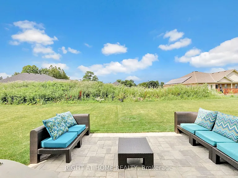135 Stephenson Way — Photo 11
