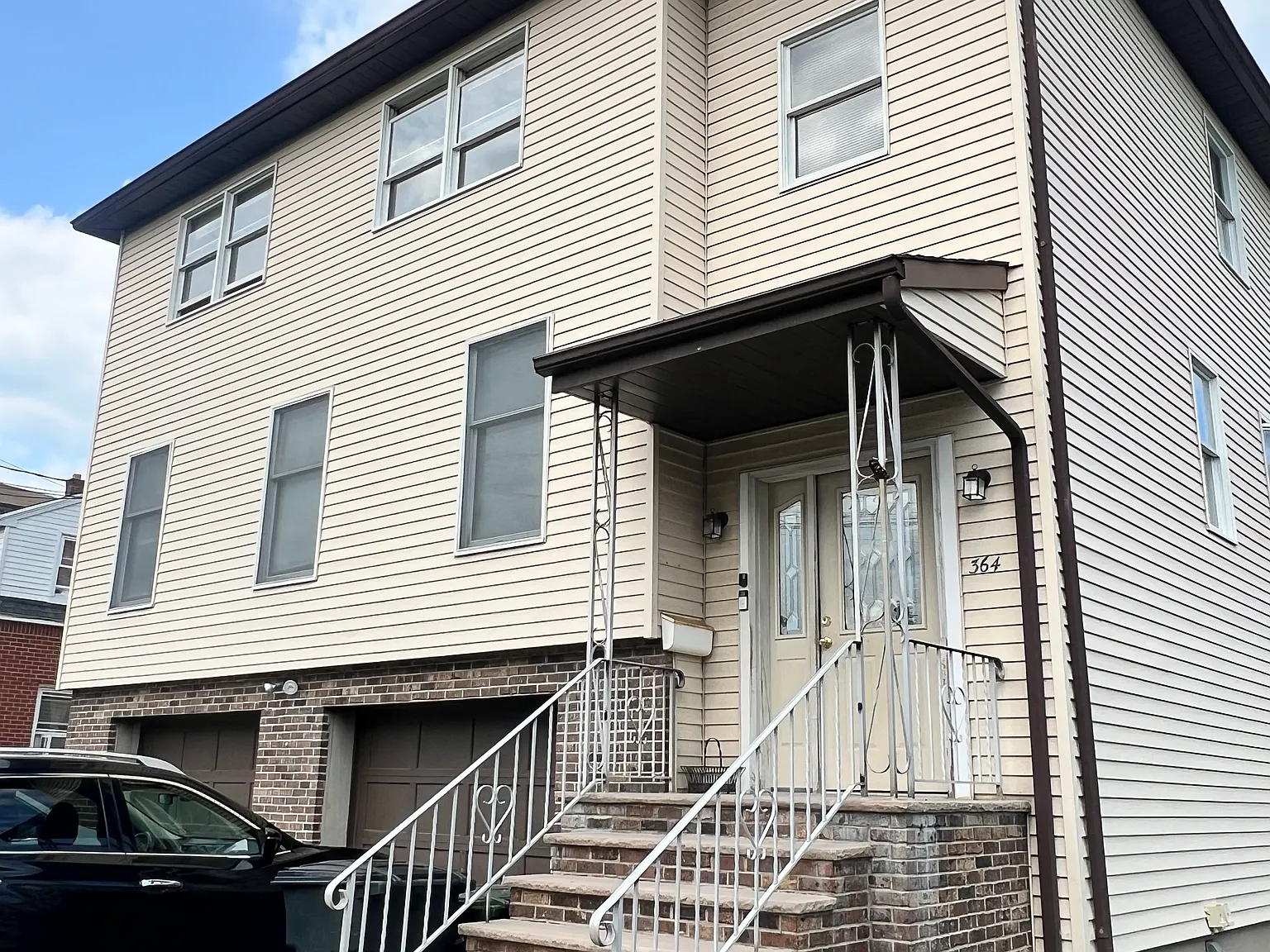 2 bed, 1000 sqft, $2,300 — Photo 2