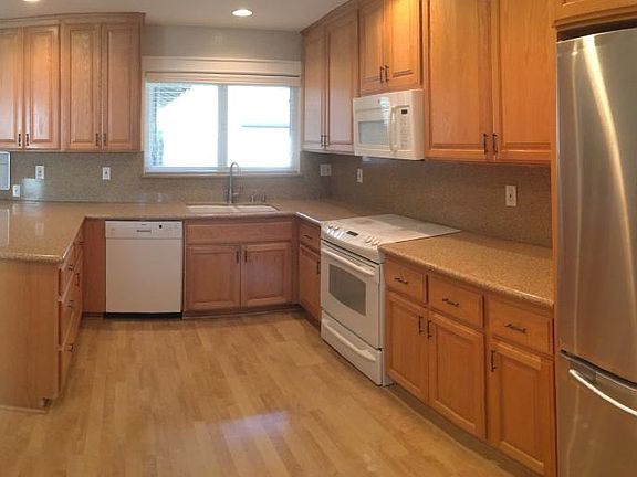 Kitchen 3