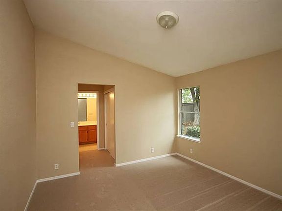 5th image of 9535 Lakewind Ln