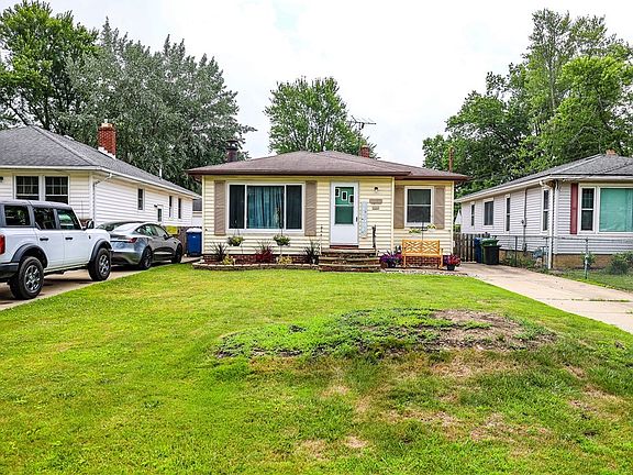 2nd image of 11109 Meadowbrook Dr