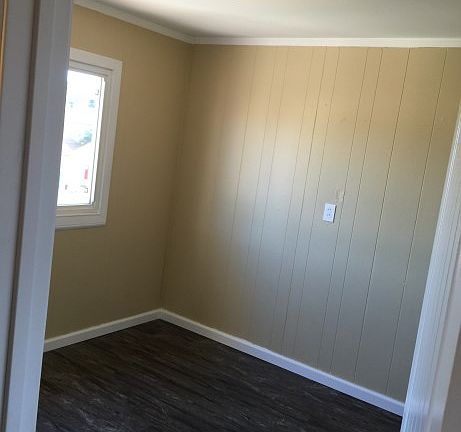 5th image of 1326 Scott Dr