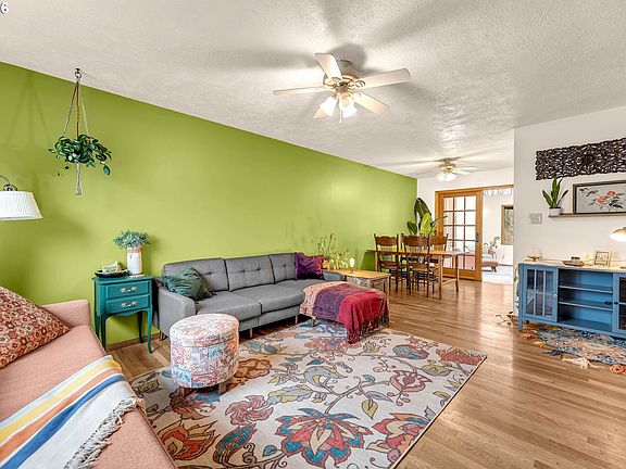 4th image of 8514 N Dana Ave