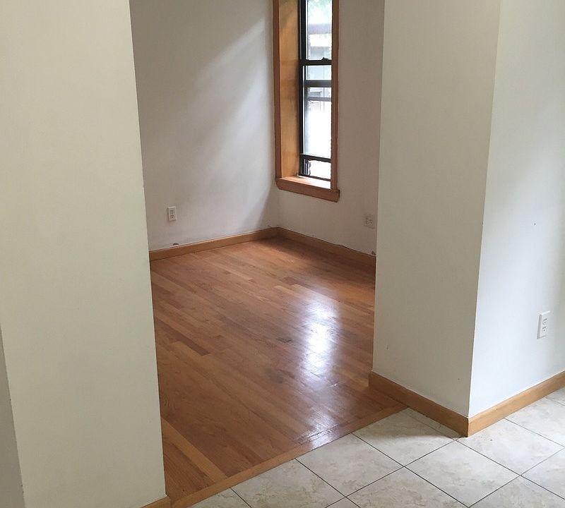 2nd image of 240 E 28th St APT 16