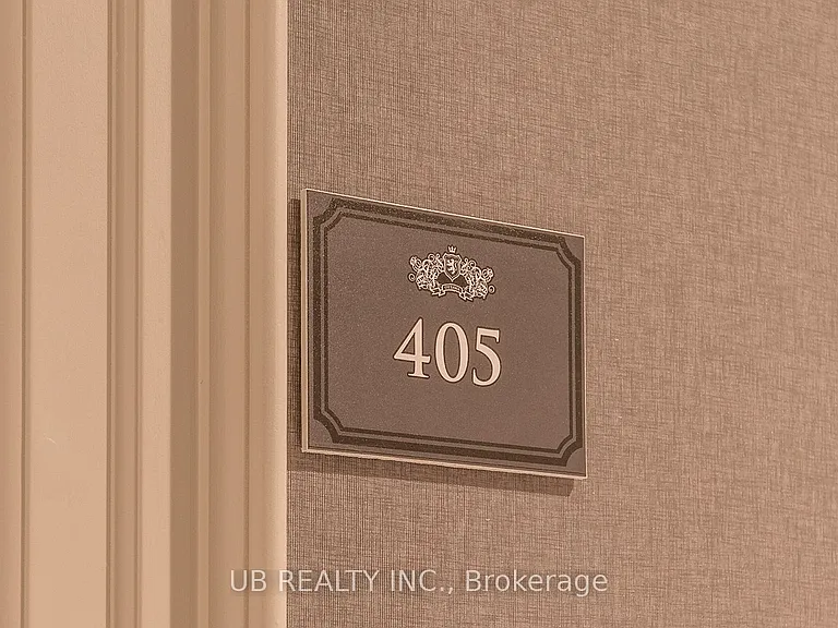 1451 Wellington St W #405 — Photo 2