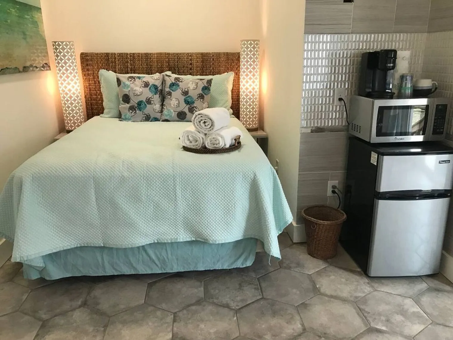 Studio, 1.0 bath, $3,260 — Photo 4