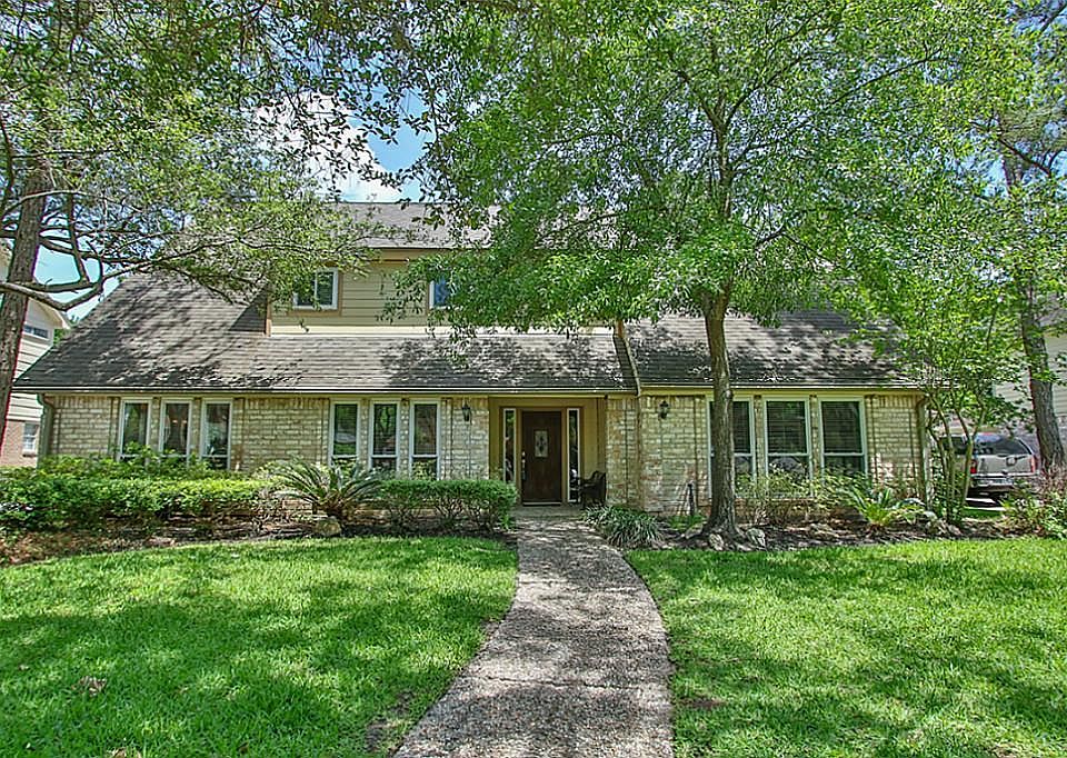 1st image of 15222 Pebble Bend Dr