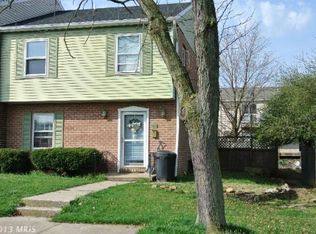 820 Woodlawn Dr, Chambersburg, PA