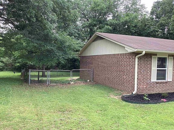 5th image of 812 Kimberly Dr