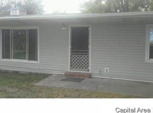 22561 Lantern Ln, Raymond, IL 62560