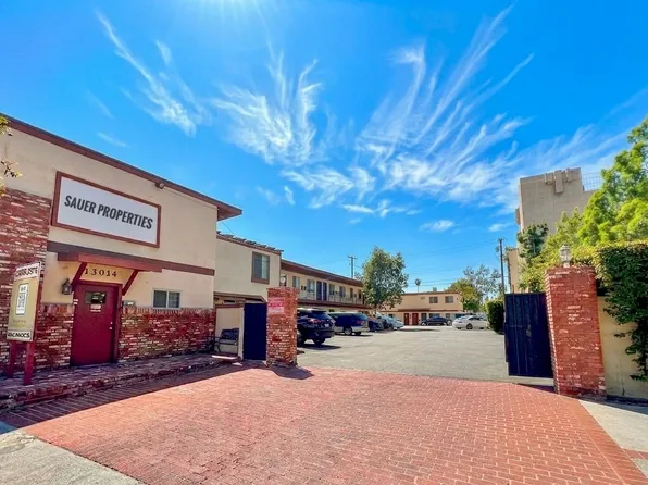 (undisclosed Address), North Hollywood, CA 91605