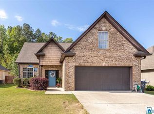 315 Oak Leaf Cir, Pell City, AL 35125