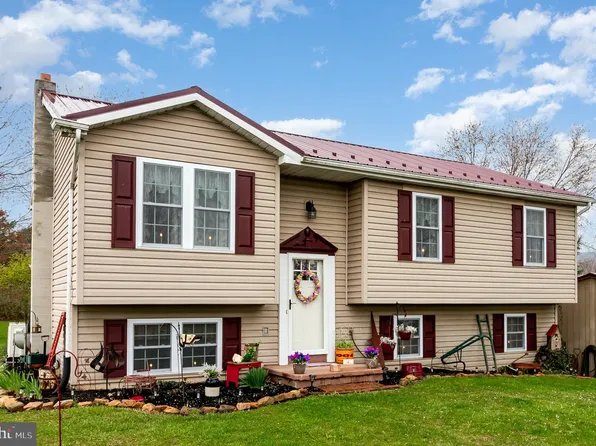 13585 Mockingbird Ln, Orrstown, PA 17244