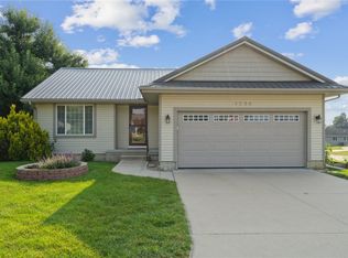 1735 Probst Cir SW, Cedar Rapids, IA 52402