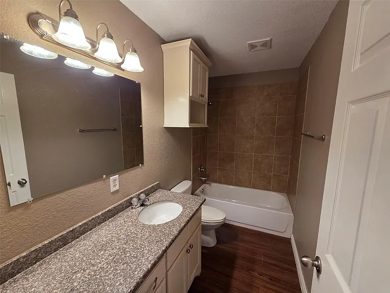 438 Spence Ln — Photo 23