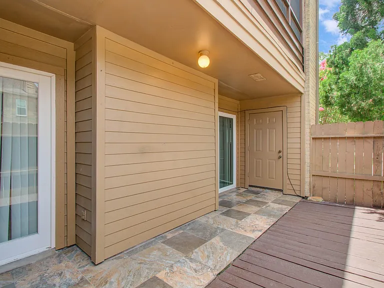 10555 Turtlewood Ct #2802 — Photo 3