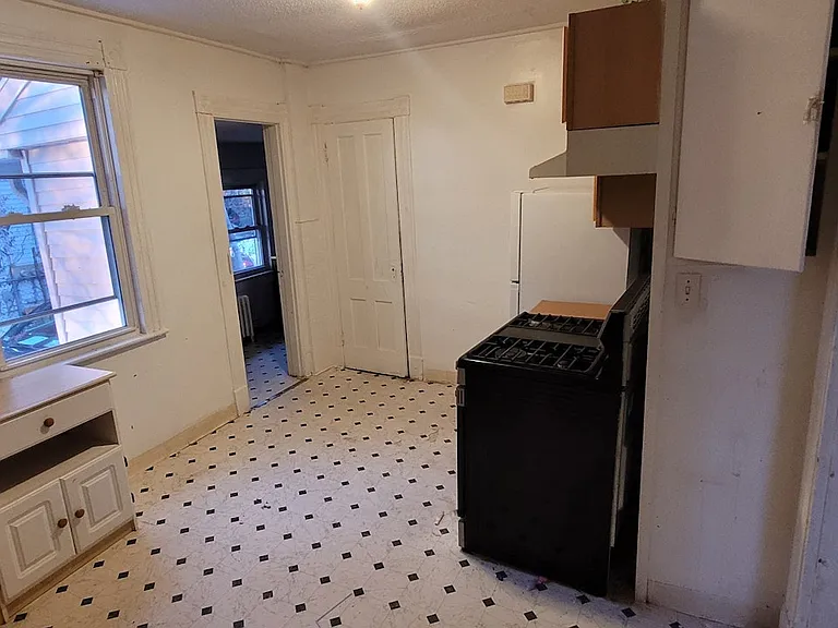 Eat In Kitchen