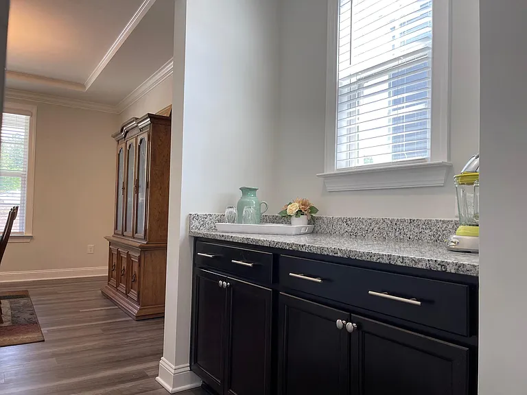 2975 Farmhouse Dr — Photo 4