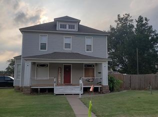 301 N Wikoff Ave, Watonga, OK 73772